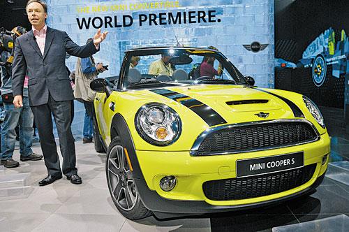 Автосалон в Детройте проходит под знаком кризиса