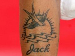 Джонни Депп ведет личный дневник на собственной коже