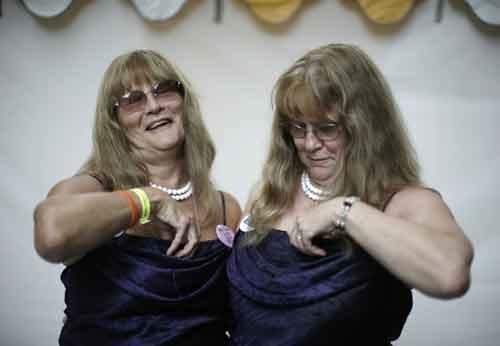 На фестиваль съехались четыре тысячи близнецов