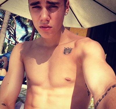 Самые забавные автопортреты звезд