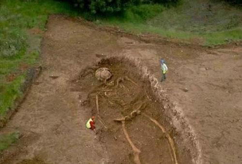 В Индии обнаружены скелеты двенадцатиметровых людей?