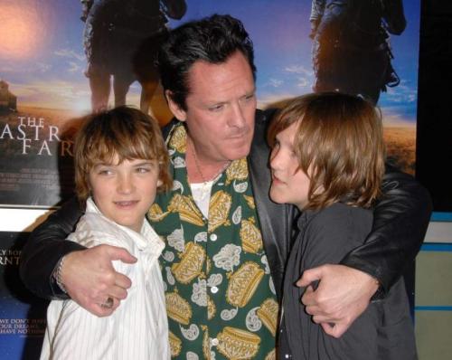 Знаменитости, которых обвиняли в избиении собственных детей