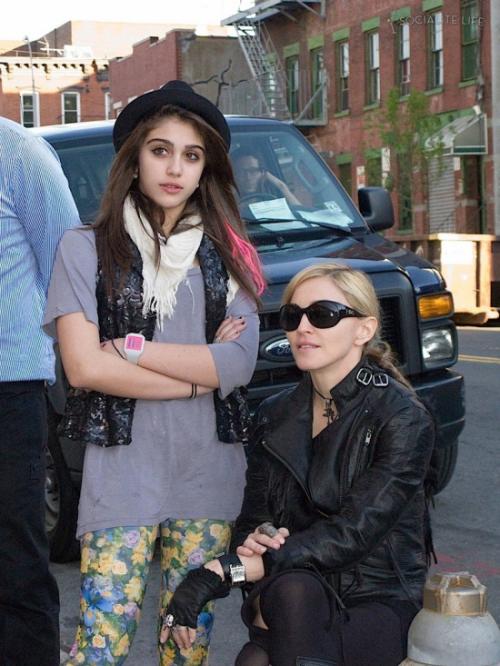 Мадонна стала  фэшн-фотографом