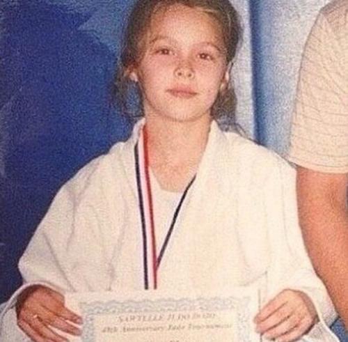 Женщины-бойцы MMA на ринге и в обычной жизни