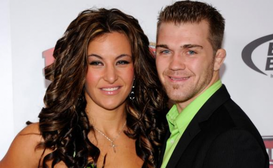 Женщины-бойцы MMA на ринге и в обычной жизни