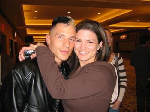 Женщины-бойцы MMA на ринге и в обычной жизни