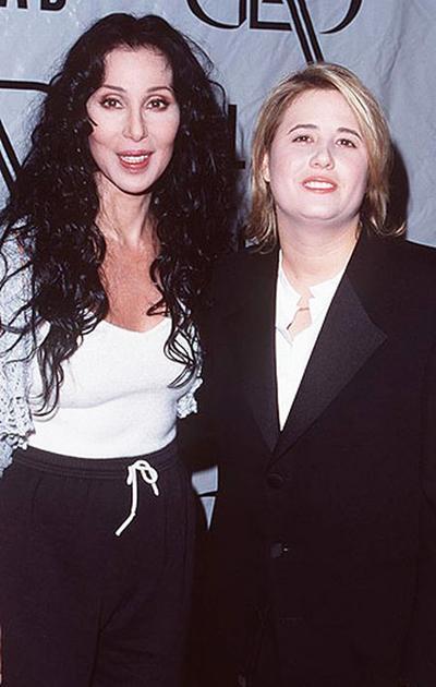 Дочка Шер сменила пол и теперь женится