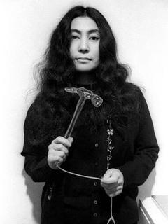 15 звезд, которые попались на измене