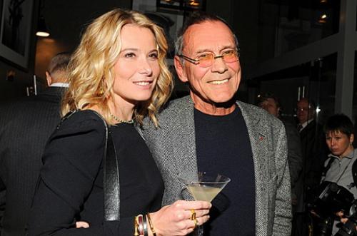 15 звезд, которые попались на измене