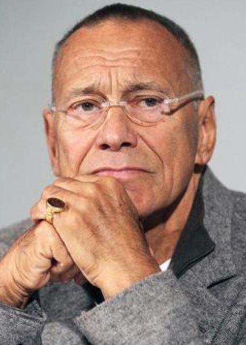 15 звезд, которые попались на измене