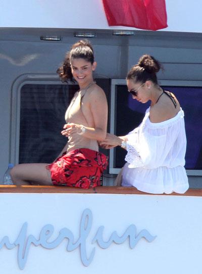 Знаменитости на яхтах — фотоотчет из Канн