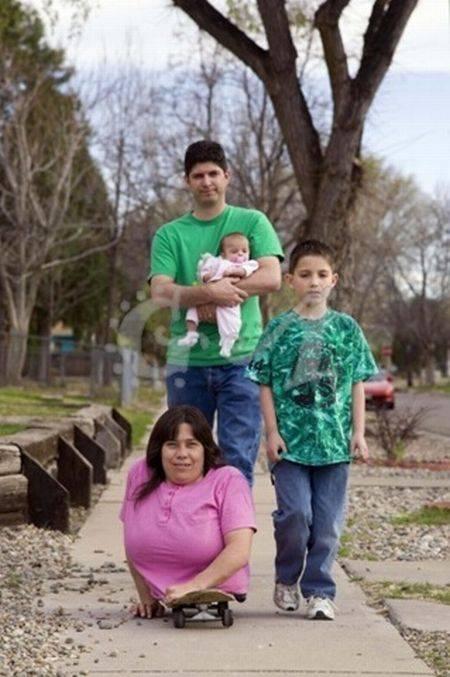 Женщина с половиной тела родила двоих детей