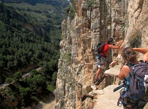 Самый опасный путь в мире