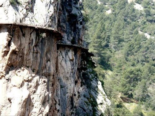 Самый опасный путь в мире