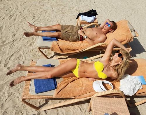 Мамы, которые выглядят на один возраст со своими звездными дочерьми