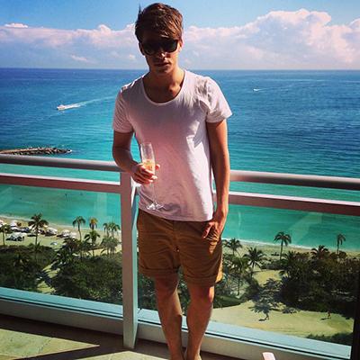 Как отдыхали зарубежные и российские звезды в каникулы