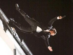 Том Круз  сорвался с крыши