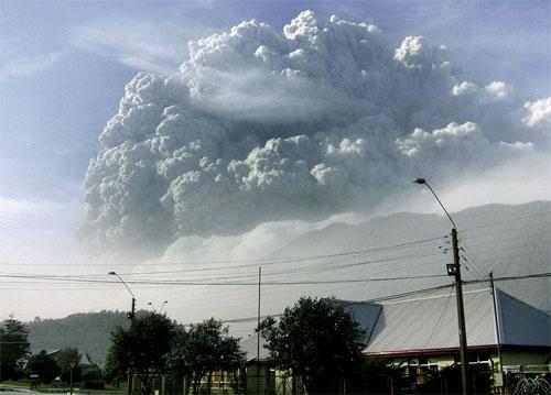 Чилийцев разбудил вулкан, спавший 450 лет