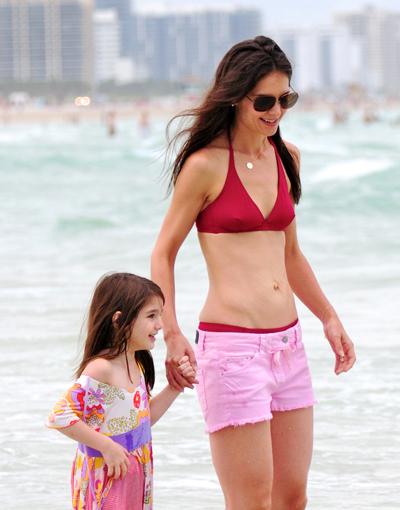 Самые стройные красотки Голливуда вышли на пляж