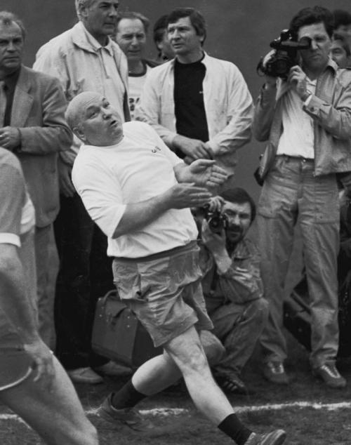 Знаменитые люди в необычных ситуациях