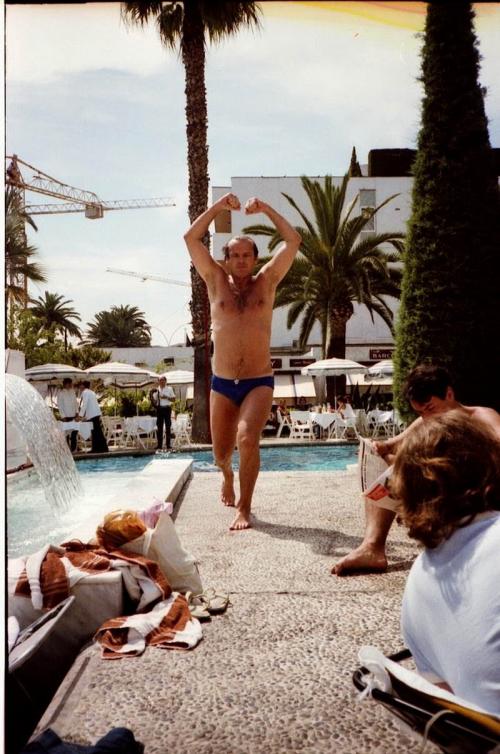 Знаменитые люди в необычных ситуациях