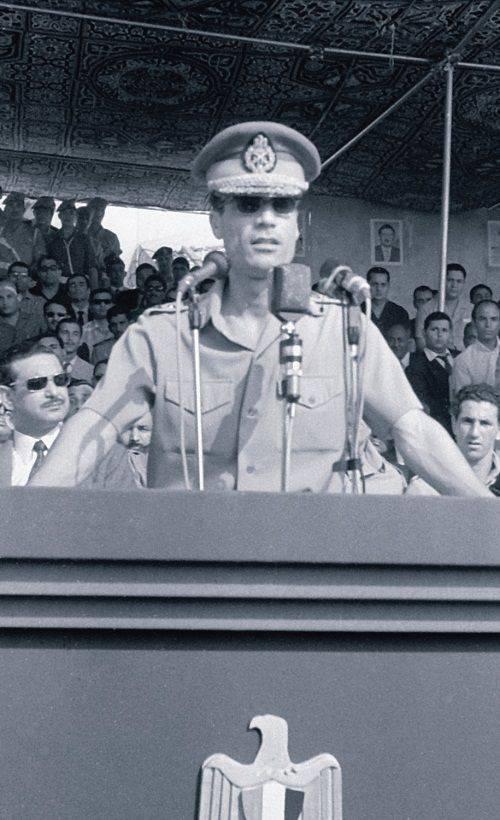 Роскошная жизнь и страшная казнь ливийского диктатора Муаммара Каддафи