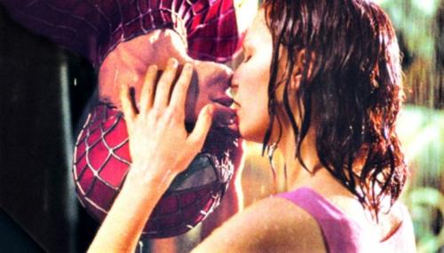 10 кинозвезд, которые ненавидели целоваться с экранными партнерами