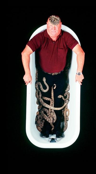 «Змеиный человек» установил новый мировой рекорд