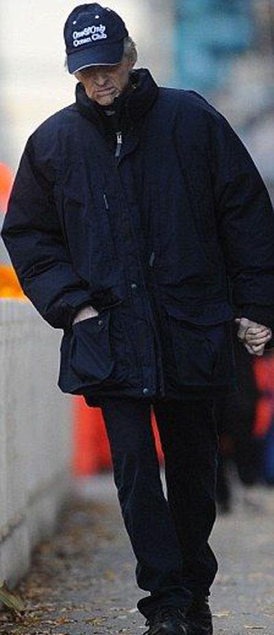 Рак сжигает Майкла Дугласа на глазах