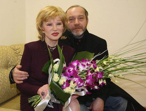 Неравные браки:кто и кого старше