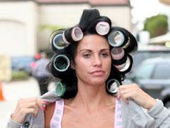 Джордан гуляет по Голливуду в бигуди