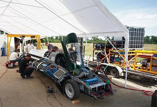 "Кипящий чайник" развил скорость 204 км/ч