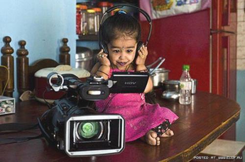 Самая маленькая девочка живет в Индии