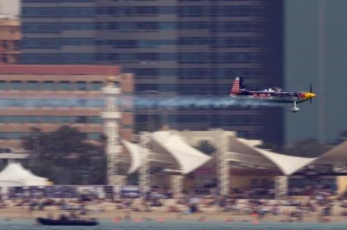 Воздушные гонщики соревновались в небе Абу-Даби