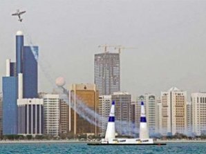 Воздушные гонщики соревновались в небе Абу-Даби