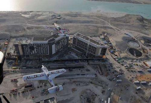 Воздушные гонщики соревновались в небе Абу-Даби