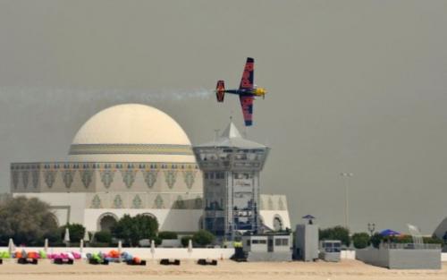 Воздушные гонщики соревновались в небе Абу-Даби