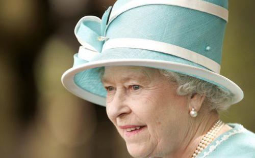 Лучшие шляпки Елизаветы Второй
