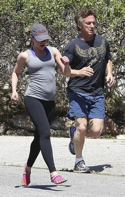 Скарлетт Йоханссон невероятно растолстела