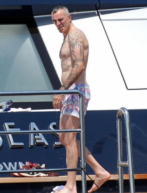 Знаменитые мужчины, которые и после 50 в отличной форме