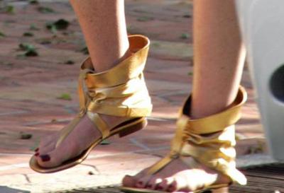 Самая необычная звездная обувь. Часть 2