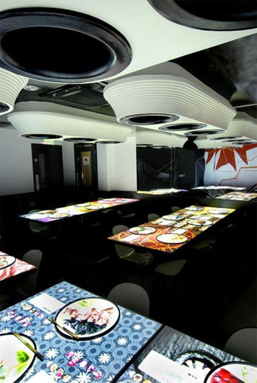 В лондонском ресторане подают цифровые обеды