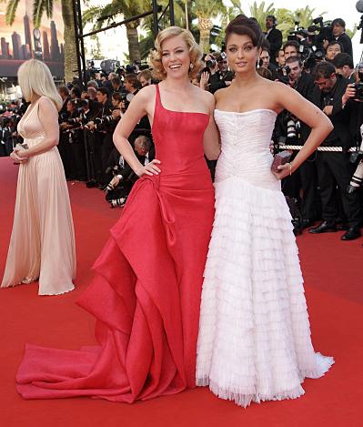Битва платьев: Шерон Стоун украла победу у Анджелины Джоли