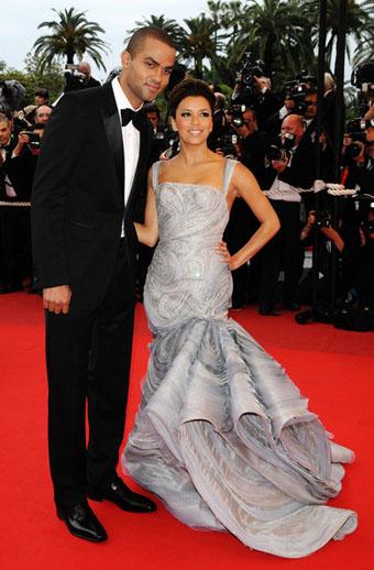 Битва платьев: Шерон Стоун украла победу у Анджелины Джоли