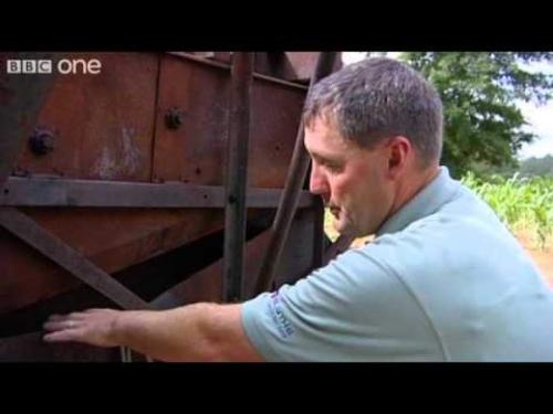 Люди, которые сделали операции сами себе