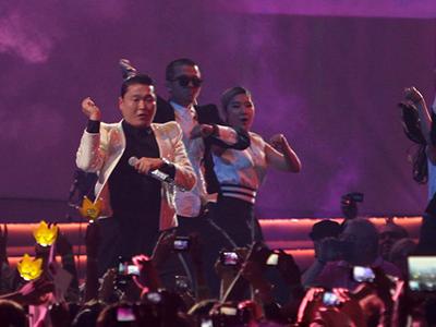 Премия «МУЗ-ТВ» спустила Жанну Агузарову с небес на землю