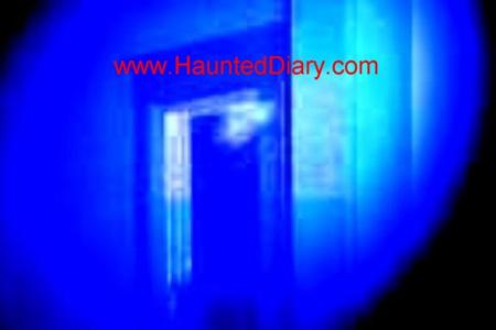 Призрак помахал рукой из окна