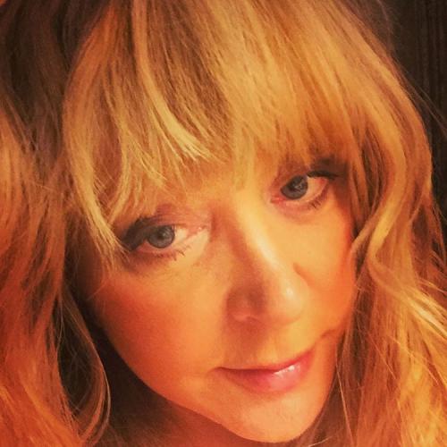 От Джоли до Пугачевой: внезапно похудевшие знаменитости