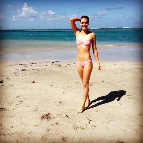 В сети появились личные фотографии топ-моделей из отпуска