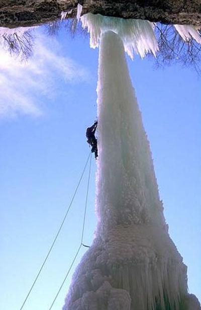Ледолазы штурмуют «Ледяной клык»